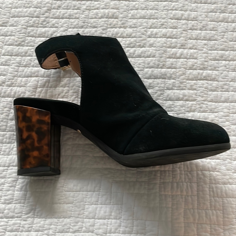 Super Stylish Tortoise Heels. - image 1